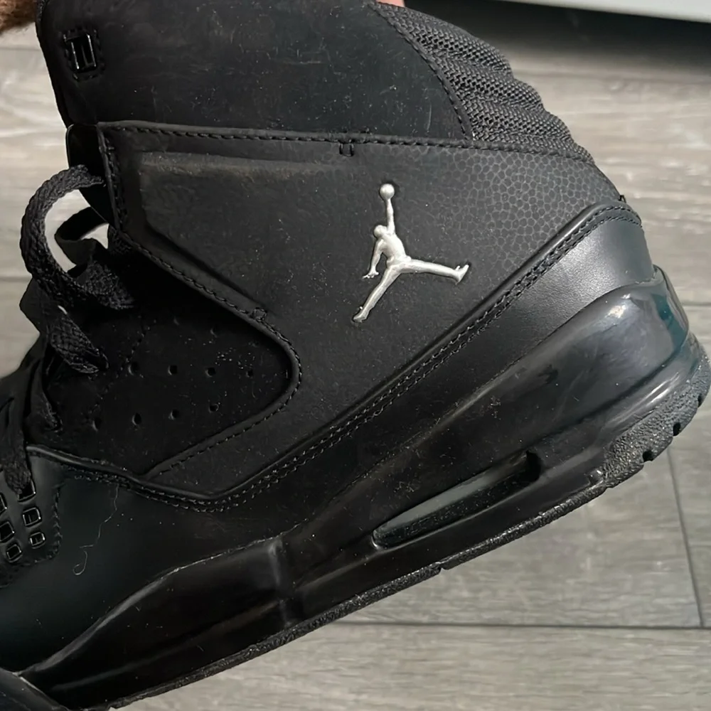 Jordan Sneakers - Picture 3 of 5